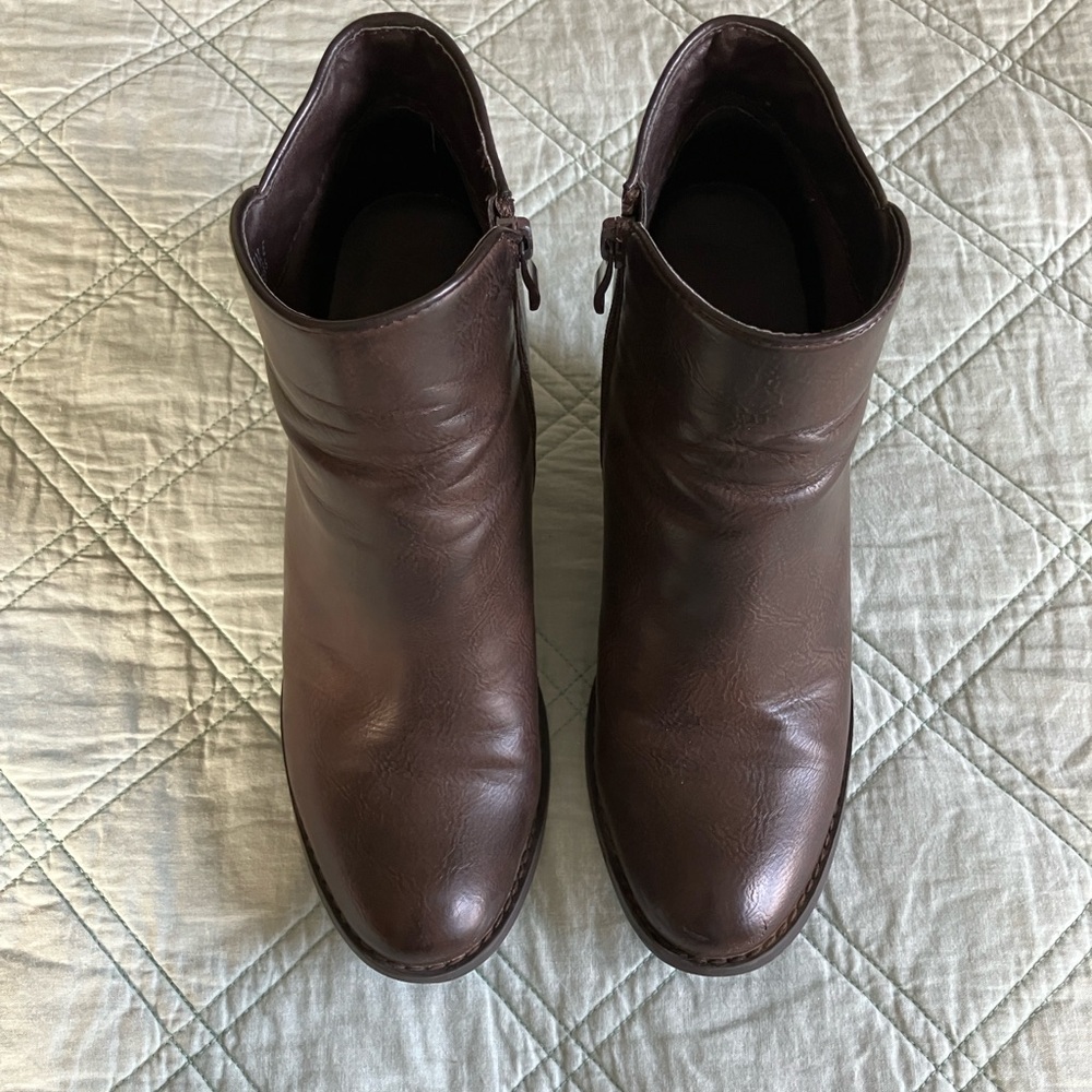 Very Volatile Booties - Picture 6 of 12